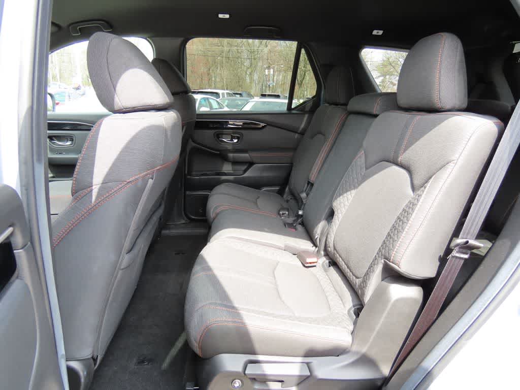 Thumbnail: 2025 Honda Pilot - 15