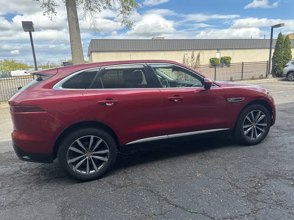 Thumbnail: 2021 Jaguar F-Pace - 15