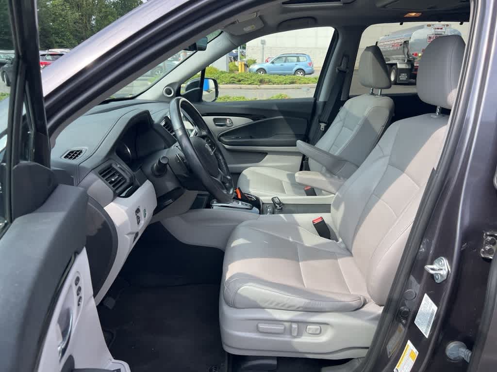 Thumbnail: 2022 Honda Pilot - 25