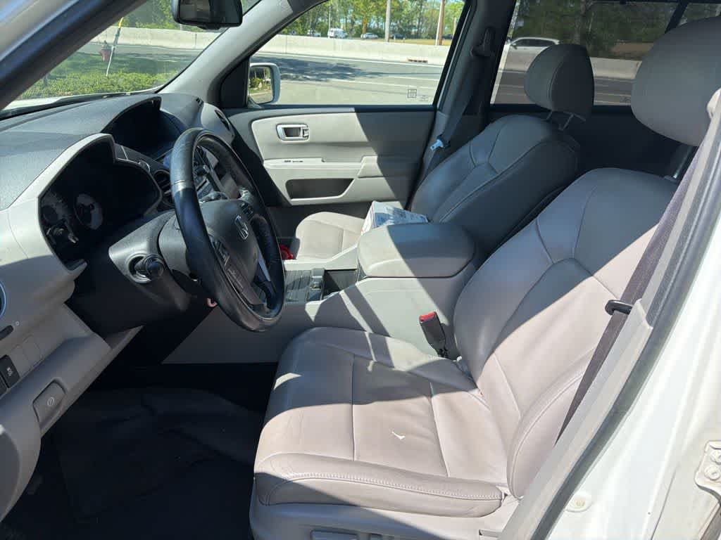 Thumbnail: 2013 Honda Pilot - 24