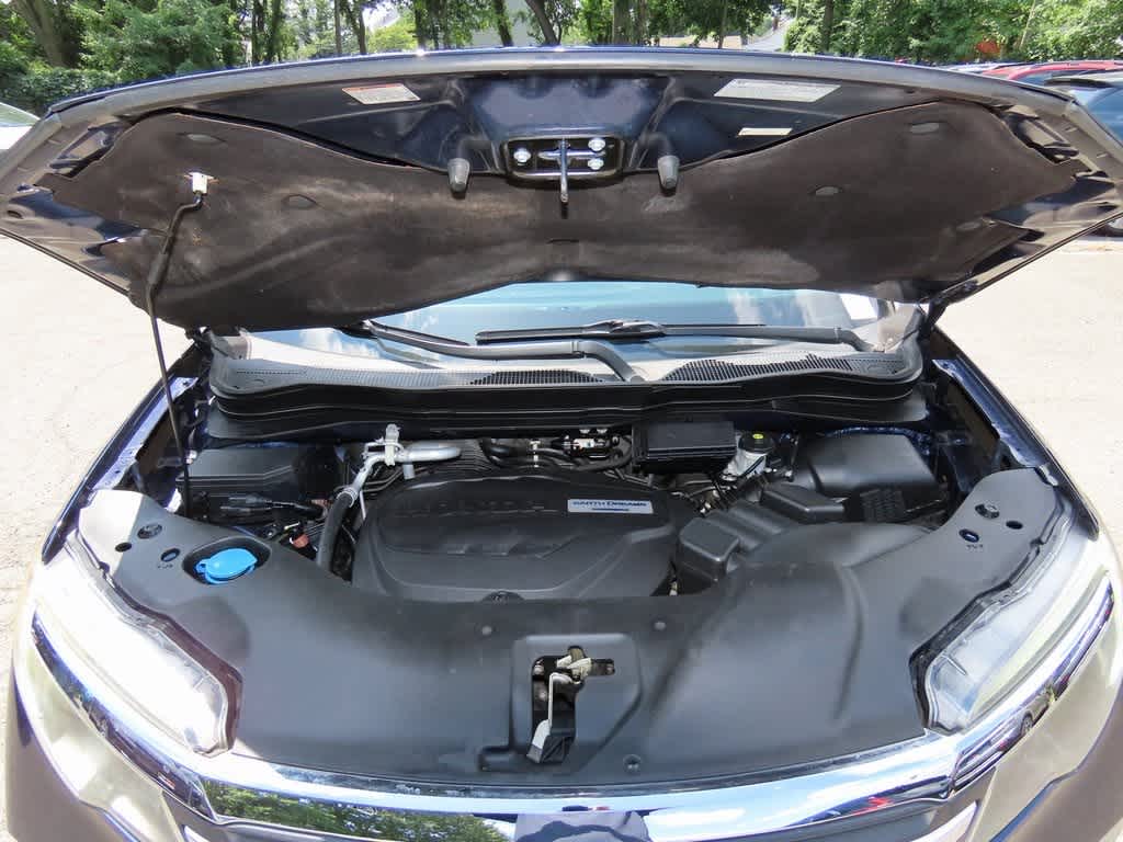 Thumbnail: 2016 Honda Pilot - 9