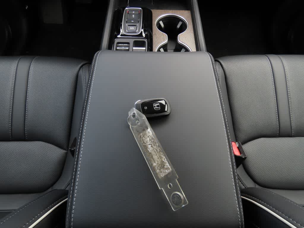 Thumbnail: 2026 Honda Pilot - 32