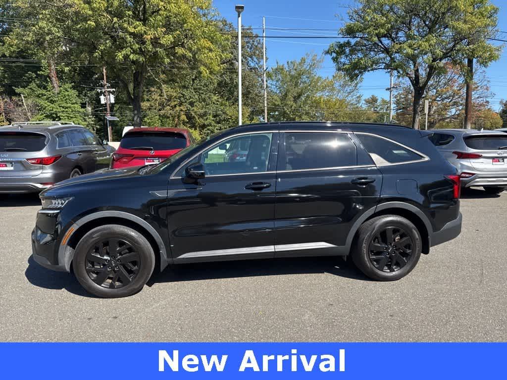Thumbnail: 2021 Kia Sorento - 1