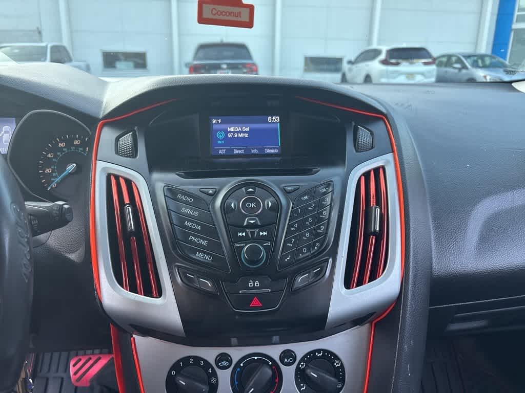 Thumbnail: 2014 Ford Focus - 3