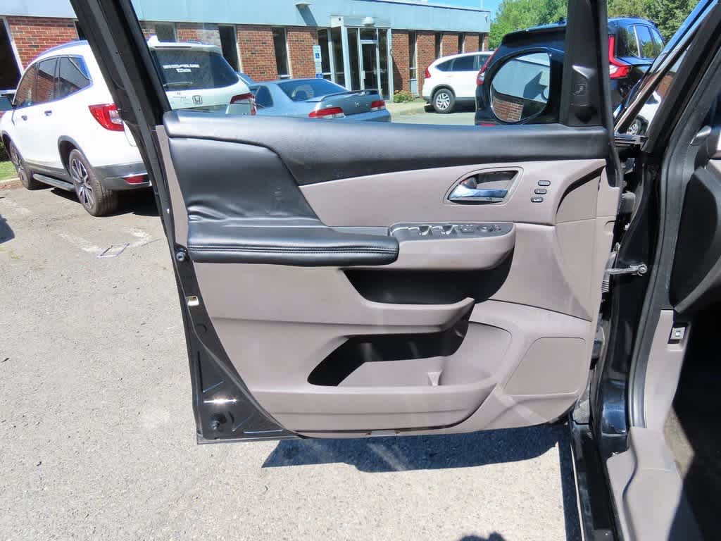 Thumbnail: 2016 Honda Odyssey - 19