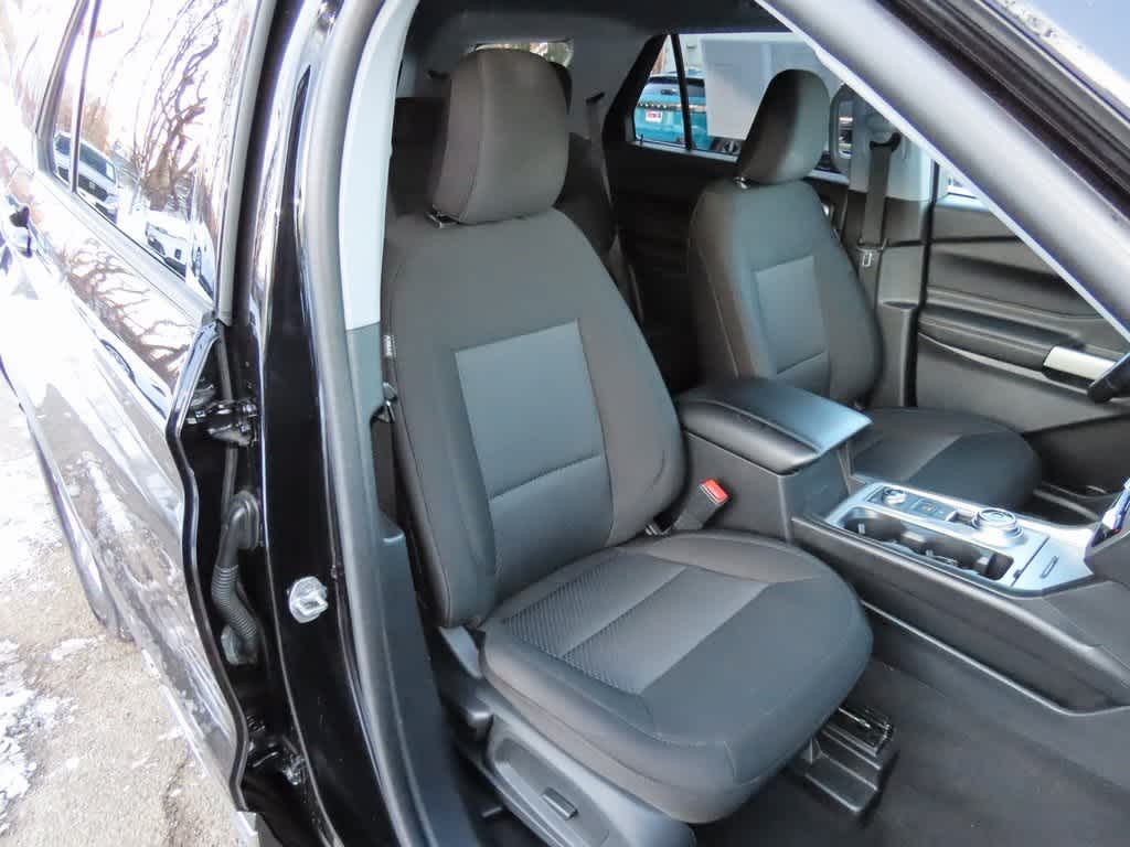 Thumbnail: 2022 Ford Explorer - 17