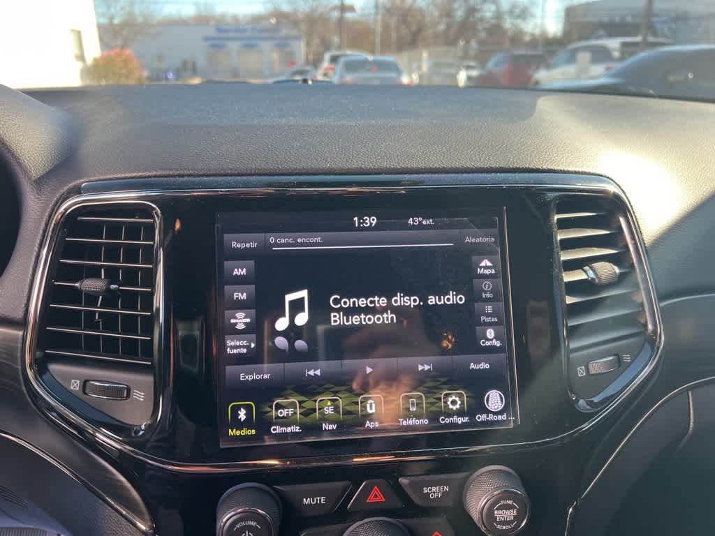 Thumbnail: 2020 Jeep Grand Cherokee - 12