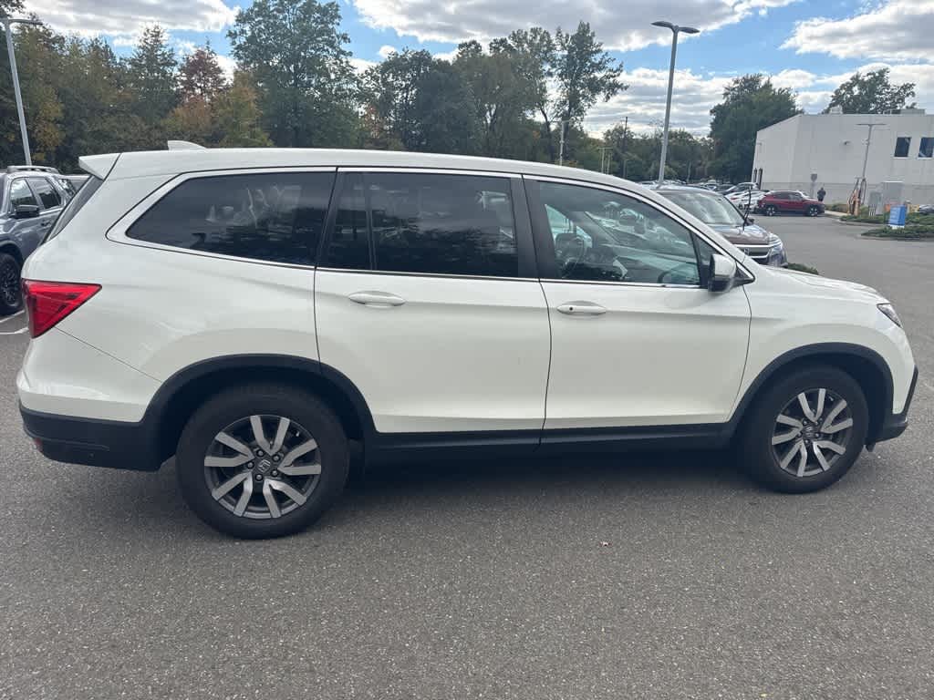 Thumbnail: 2019 Honda Pilot - 16