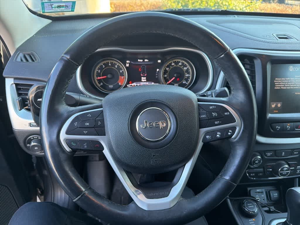 Thumbnail: 2014 Jeep Cherokee - 17