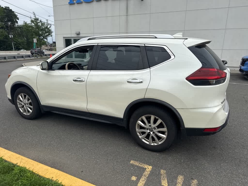 Thumbnail: 2020 Nissan Rogue - 9