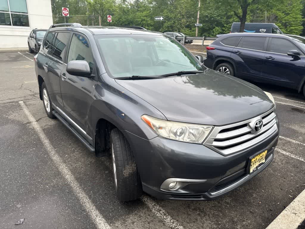 Thumbnail: 2013 Toyota Highlander - 13