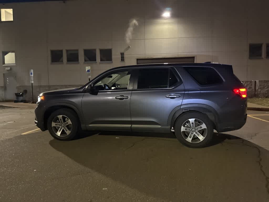 Thumbnail: 2023 Honda Pilot - 21