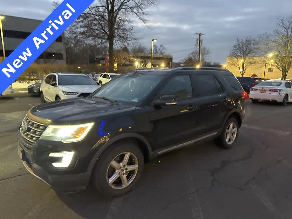2017 Ford Explorer XLT -
                  Paramus, NJ