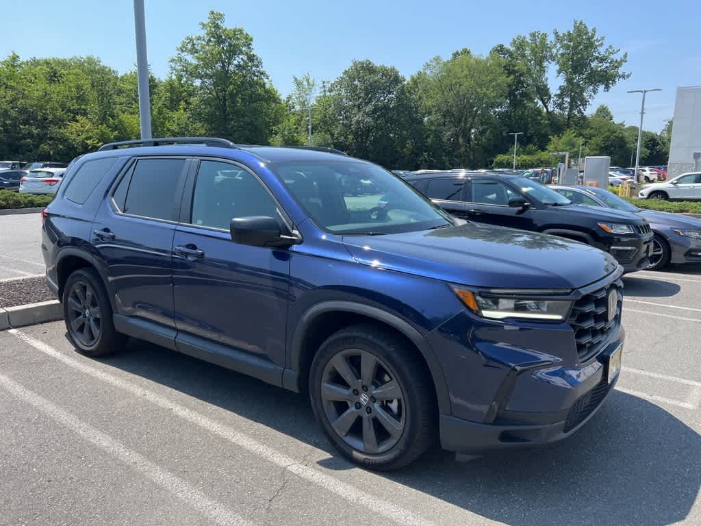 Thumbnail: 2023 Honda Pilot - 2