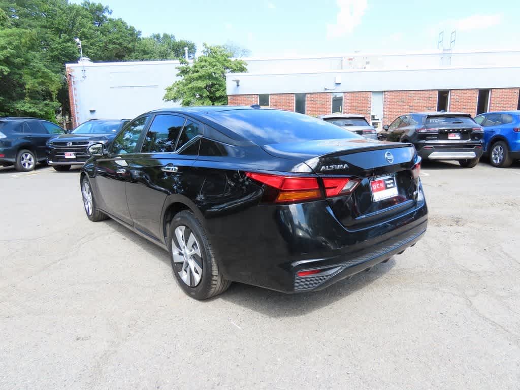 Thumbnail: 2020 Nissan Altima - 4