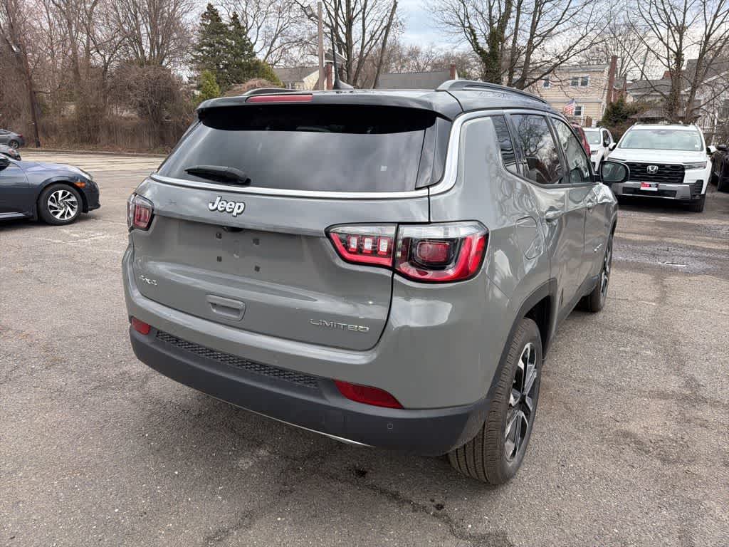 Thumbnail: 2023 Jeep Compass - 13