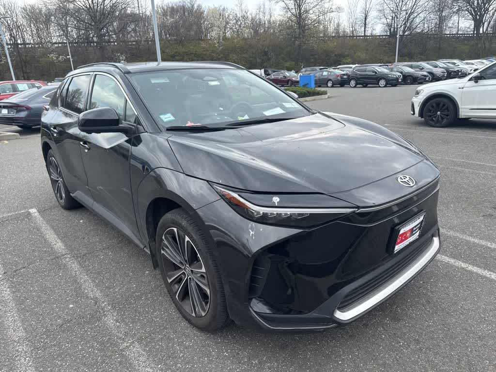 Thumbnail: 2023 Toyota bZ4X - 9