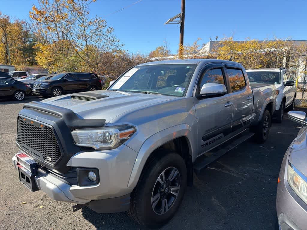 Thumbnail: 2019 Toyota Tacoma - 2