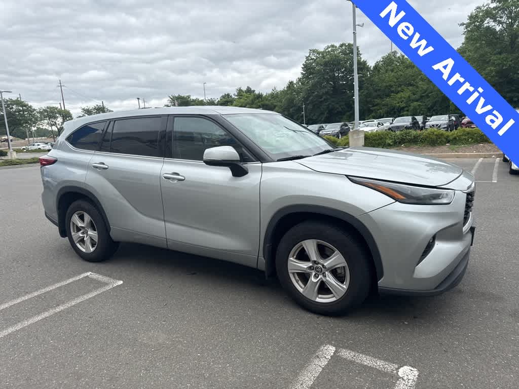 Thumbnail: 2022 Toyota Highlander - 1