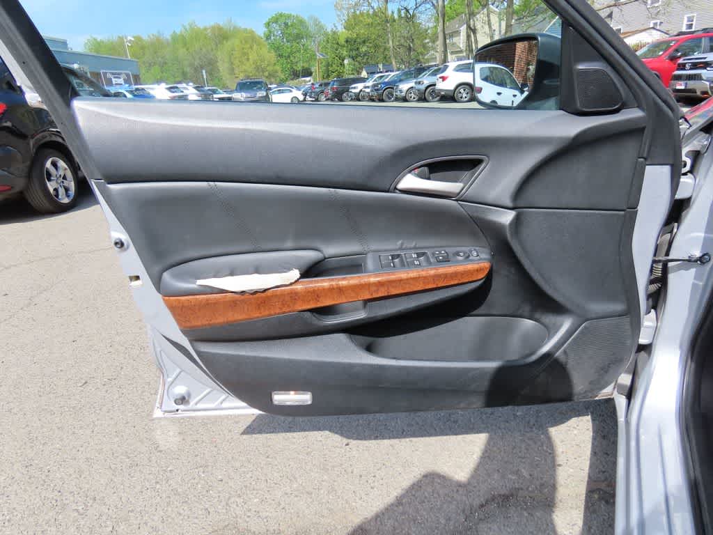 Thumbnail: 2011 Honda Accord - 14