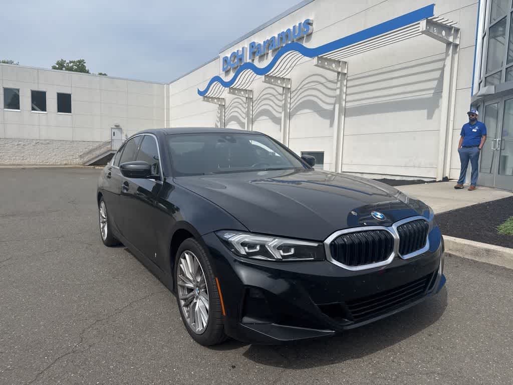 Thumbnail: 2024 BMW 3 Series - 4
