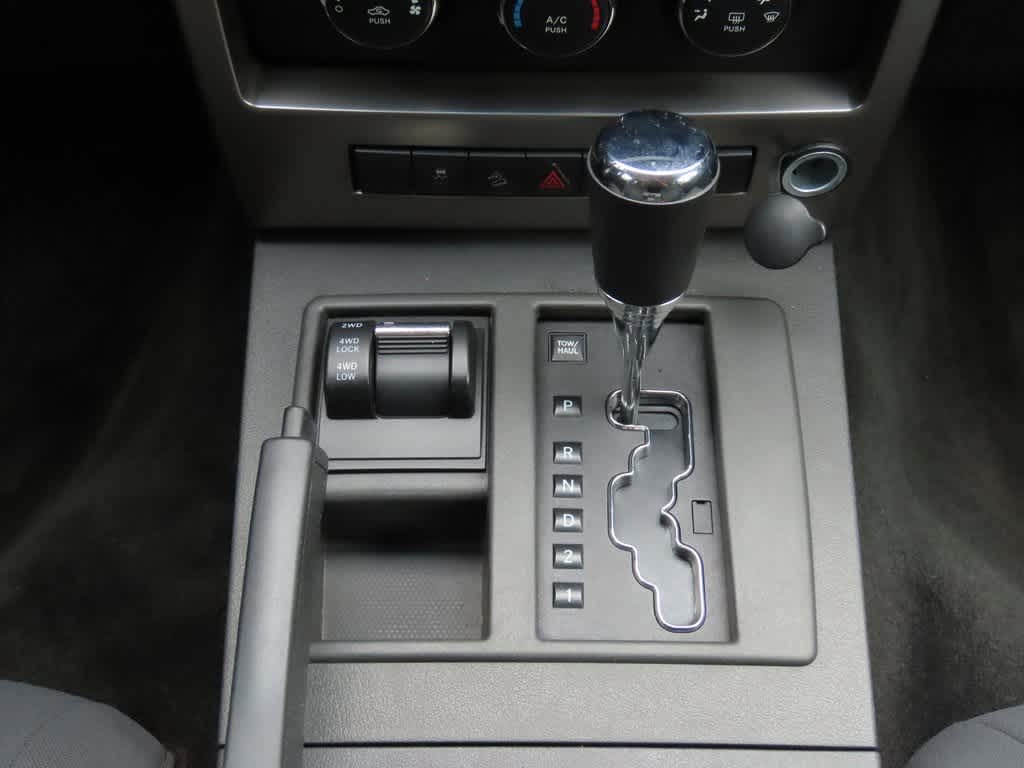 Thumbnail: 2012 Jeep Liberty - 22