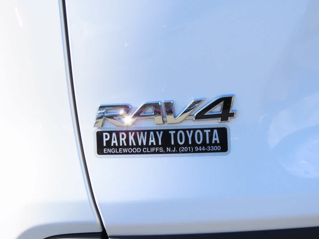 Thumbnail: 2025 Toyota RAV4 - 7