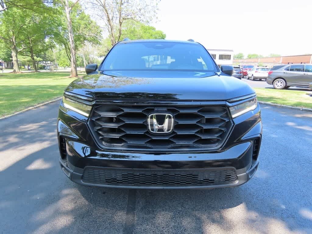 New 2025 Honda Pilot Sport SUV