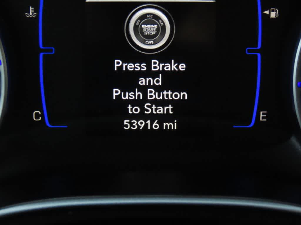 Thumbnail: 2023 Chrysler Voyager - 23