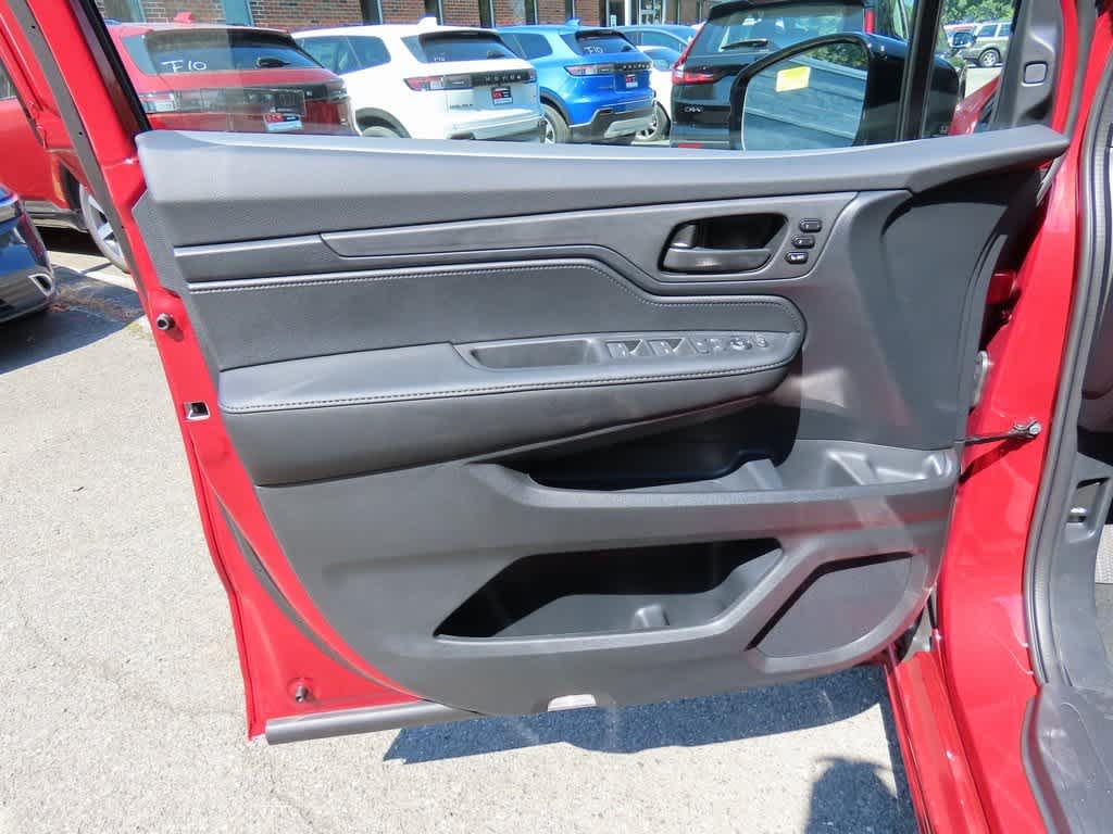 2025 Honda Odyssey Sport 17