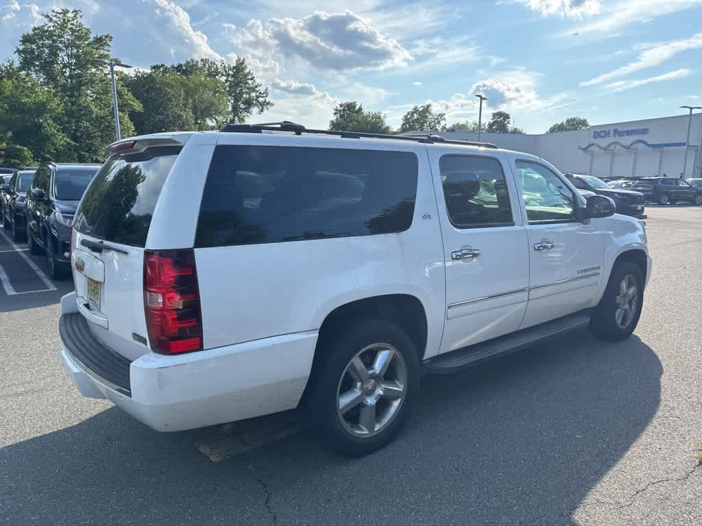 Thumbnail: 2011 Chevrolet Suburban - 5