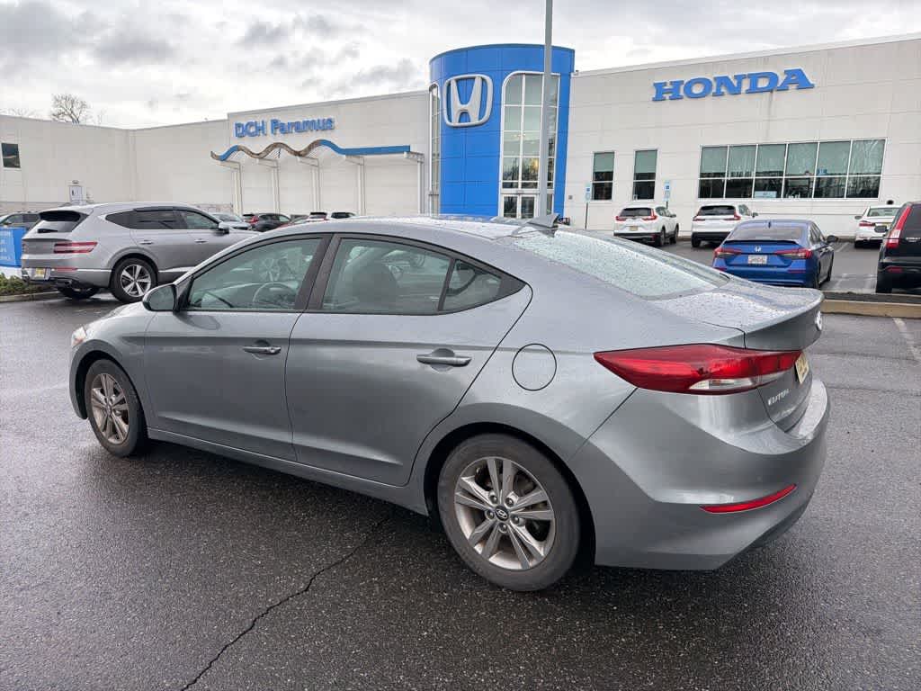 Thumbnail: 2018 Hyundai Elantra - 14