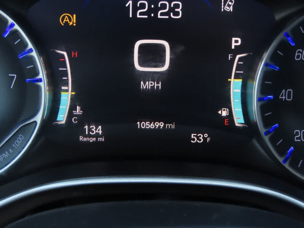 Thumbnail: 2018 Chrysler Pacifica - 24