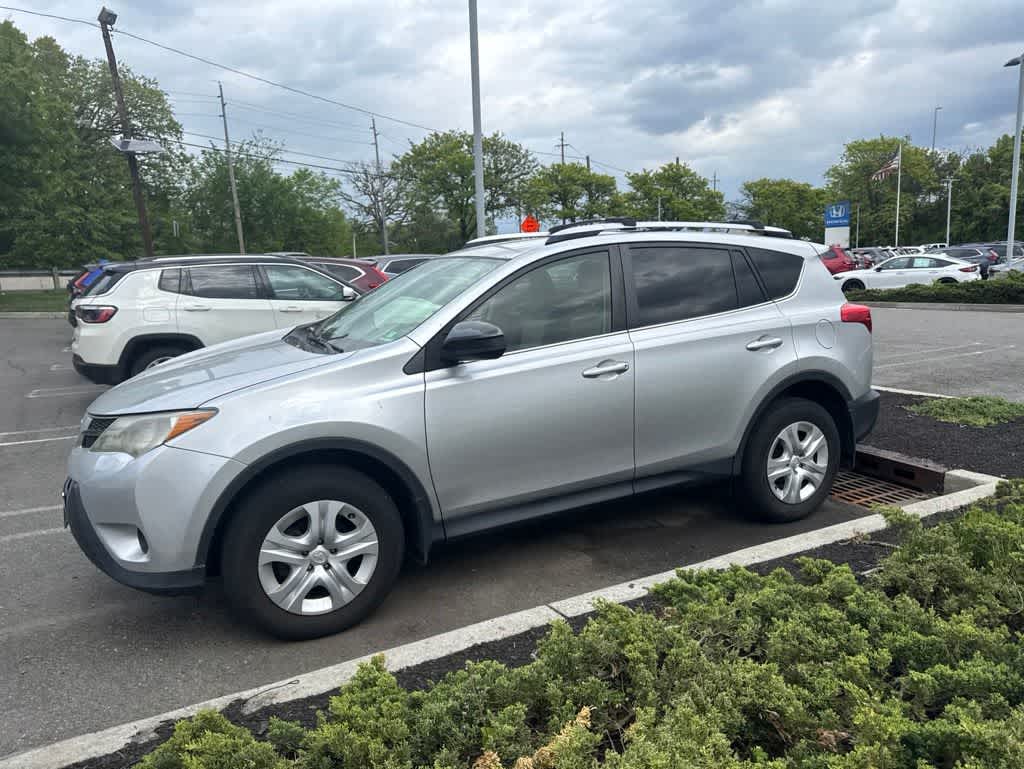 Thumbnail: 2013 Toyota RAV4 - 5