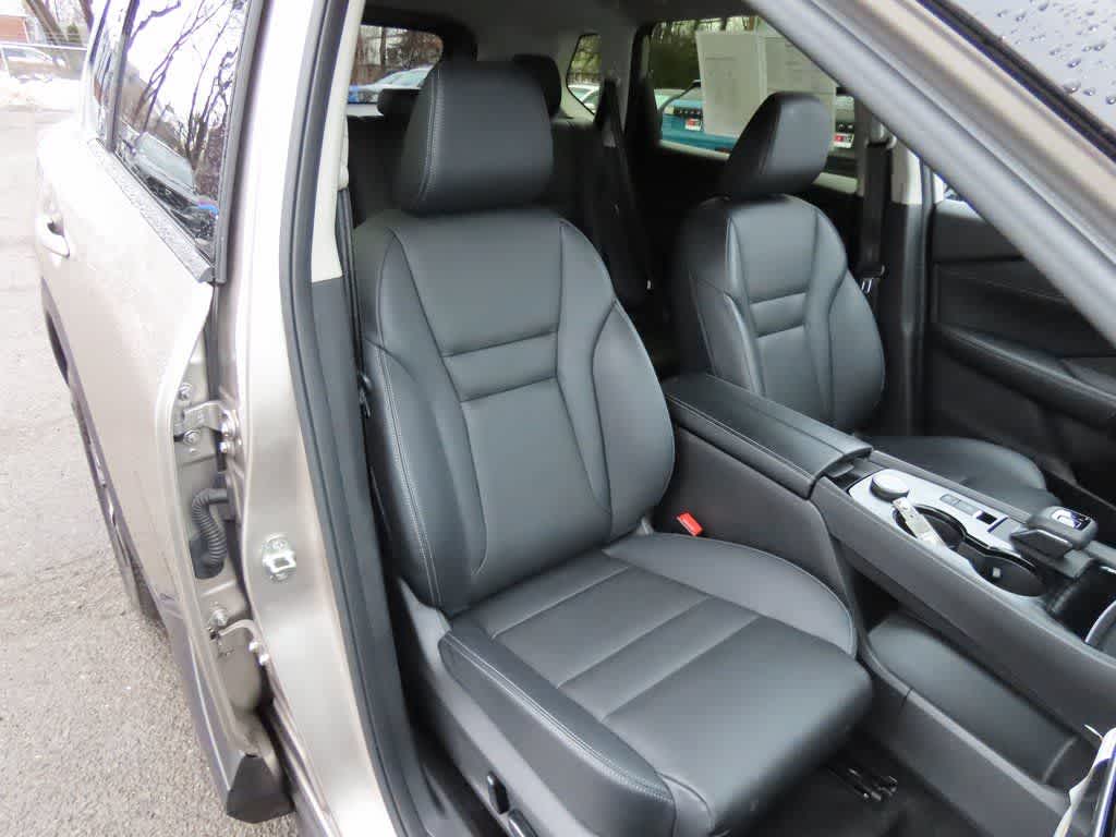 Thumbnail: 2025 Nissan Rogue - 17