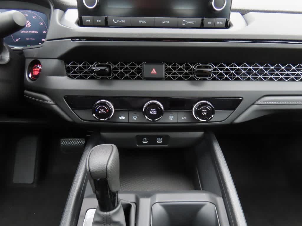 2025 Honda Accord LX 18