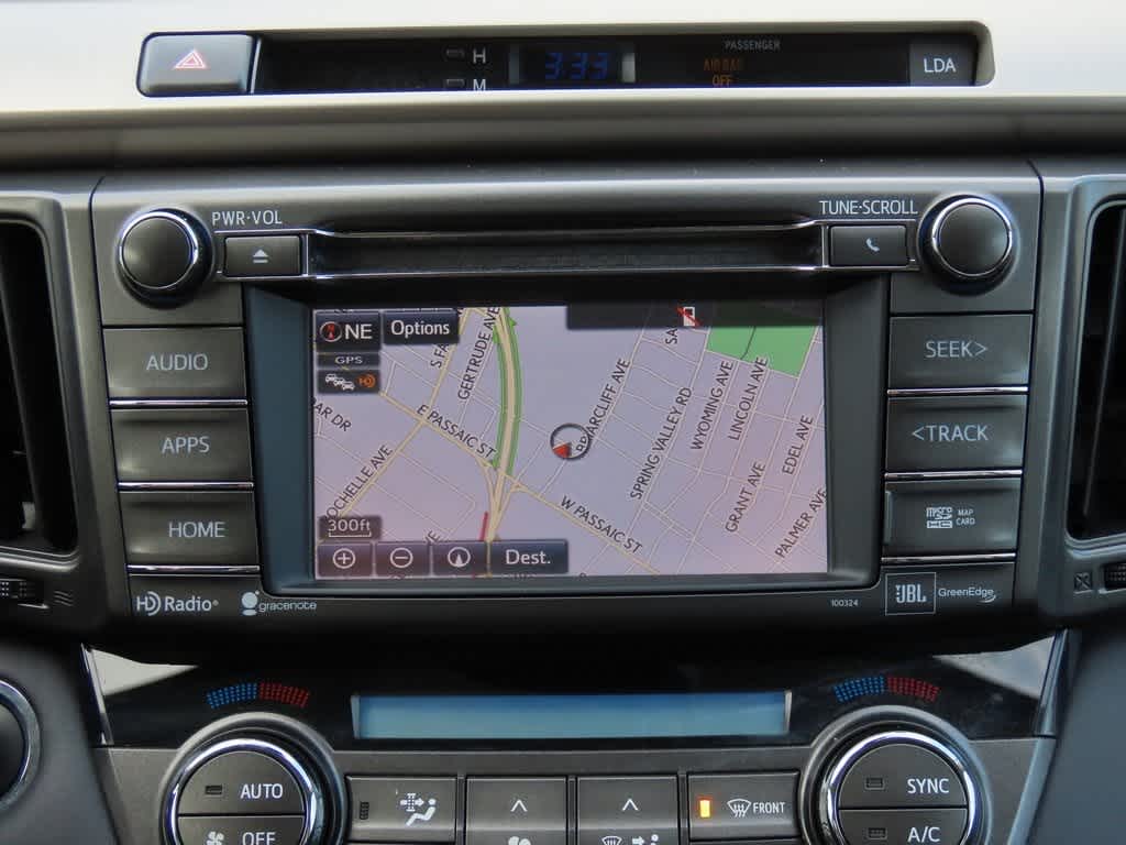 Thumbnail: 2015 Toyota RAV4 - 21