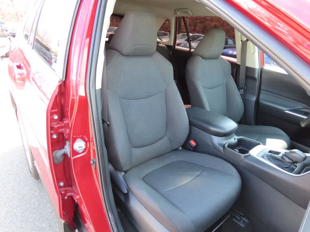 Thumbnail: 2022 Toyota RAV4 - 16