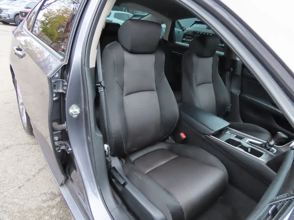 Thumbnail: 2018 Honda Accord - 16