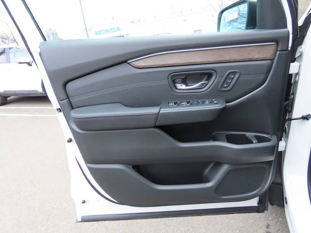 Thumbnail: 2026 Honda Pilot - 19