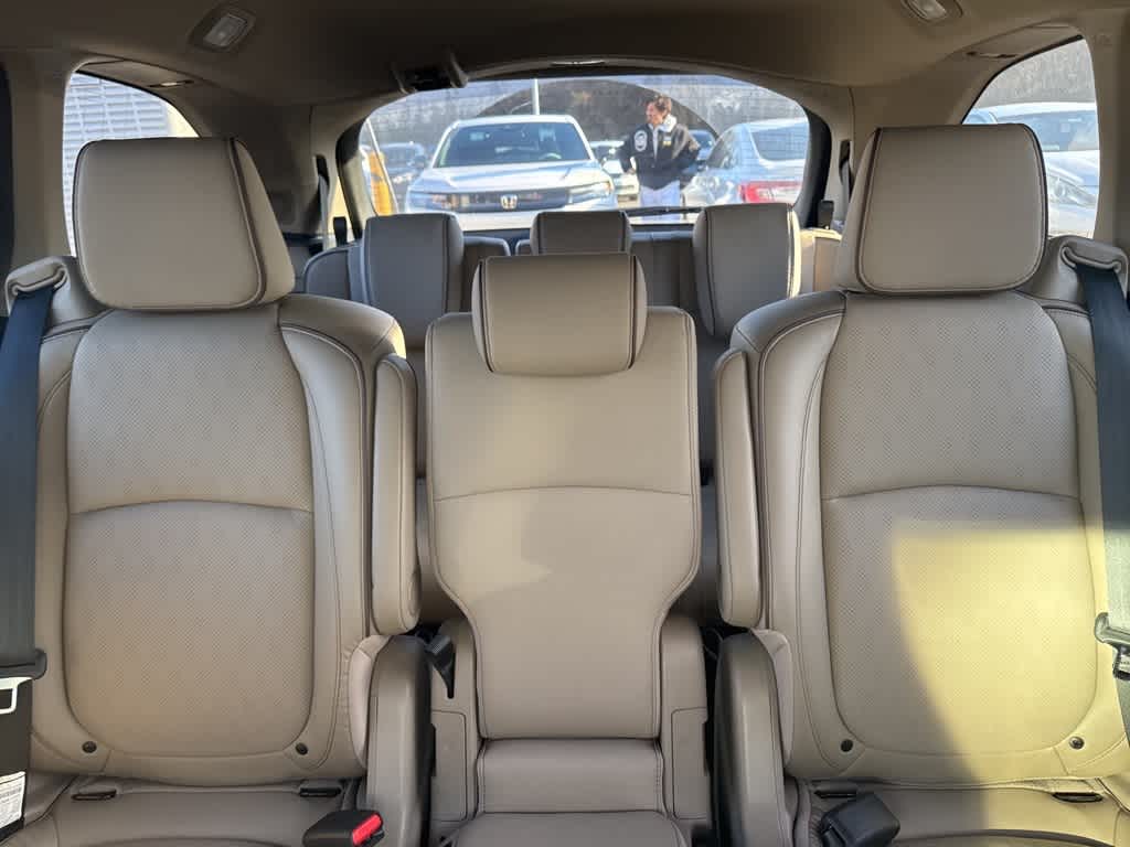 Thumbnail: 2023 Honda Odyssey - 12