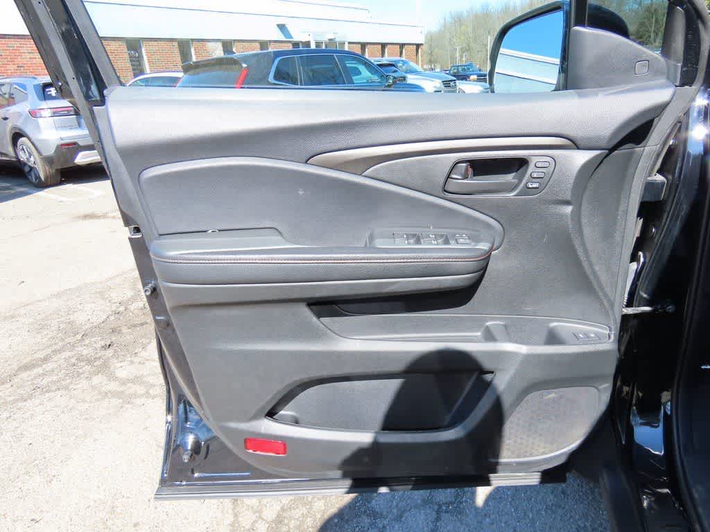 Thumbnail: 2024 Honda Passport - 15