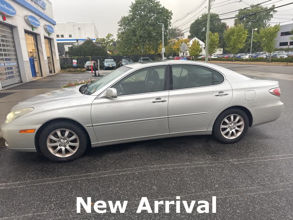 2002 Lexus ES 300 -
                Paramus, NJ