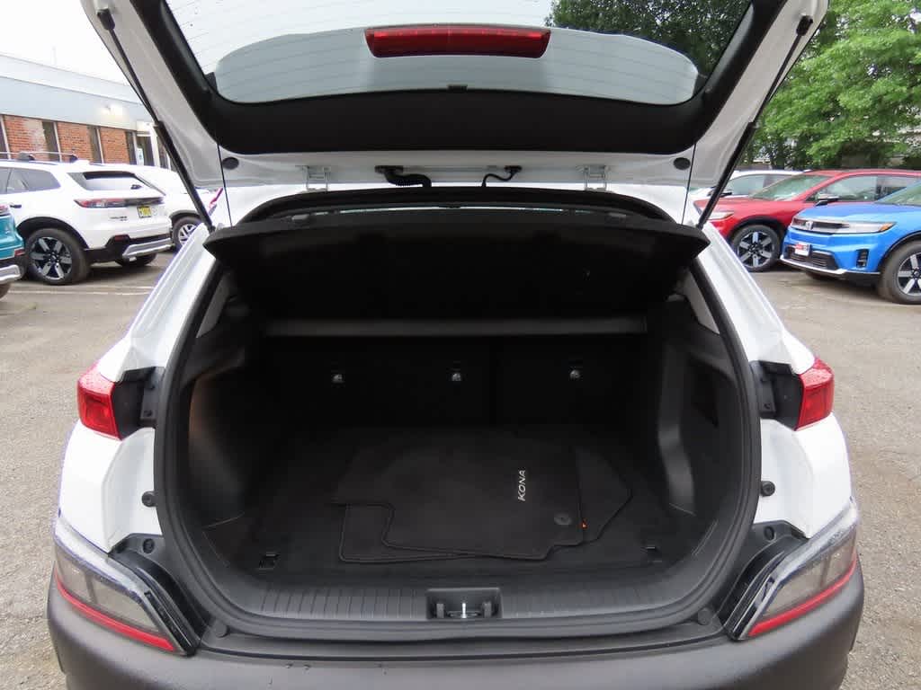 2022 Hyundai Kona SEL 12