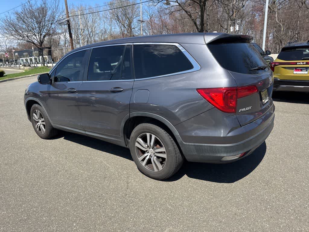 Thumbnail: 2018 Honda Pilot - 15