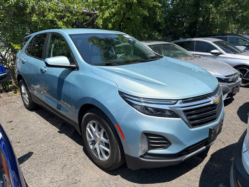 Thumbnail: 2022 Chevrolet Equinox - 3