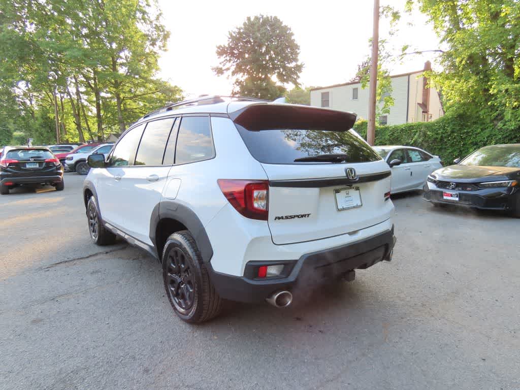 Thumbnail: 2023 Honda Passport - 4