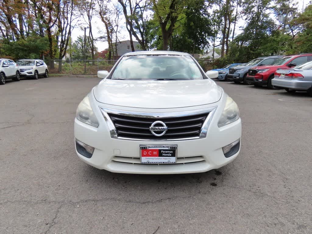Thumbnail: 2015 Nissan Altima - 6