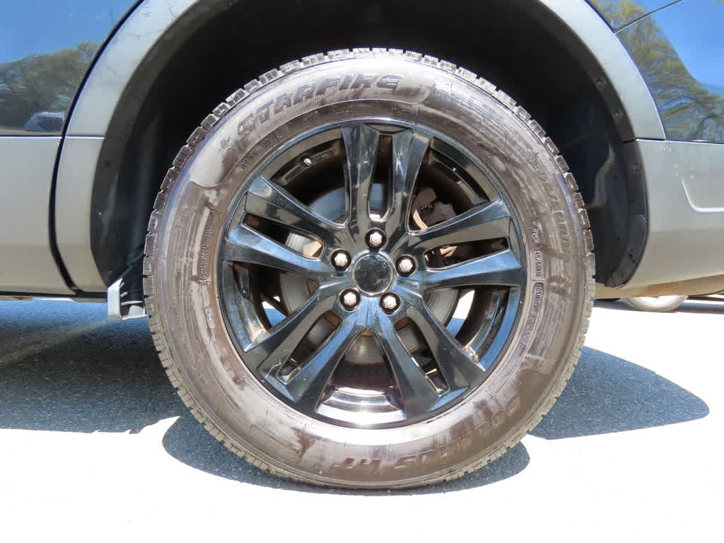 Thumbnail: 2018 Ford Explorer - 7