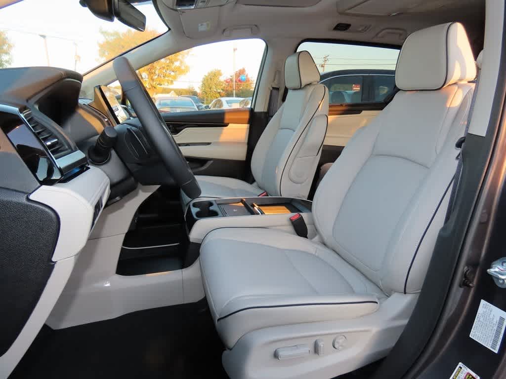 Thumbnail: 2026 Honda Odyssey - 15